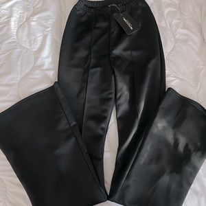 Pretty little thing- high rise flared pants